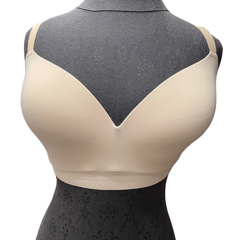 Soma Enbliss Wireless 38 DD beige bra.